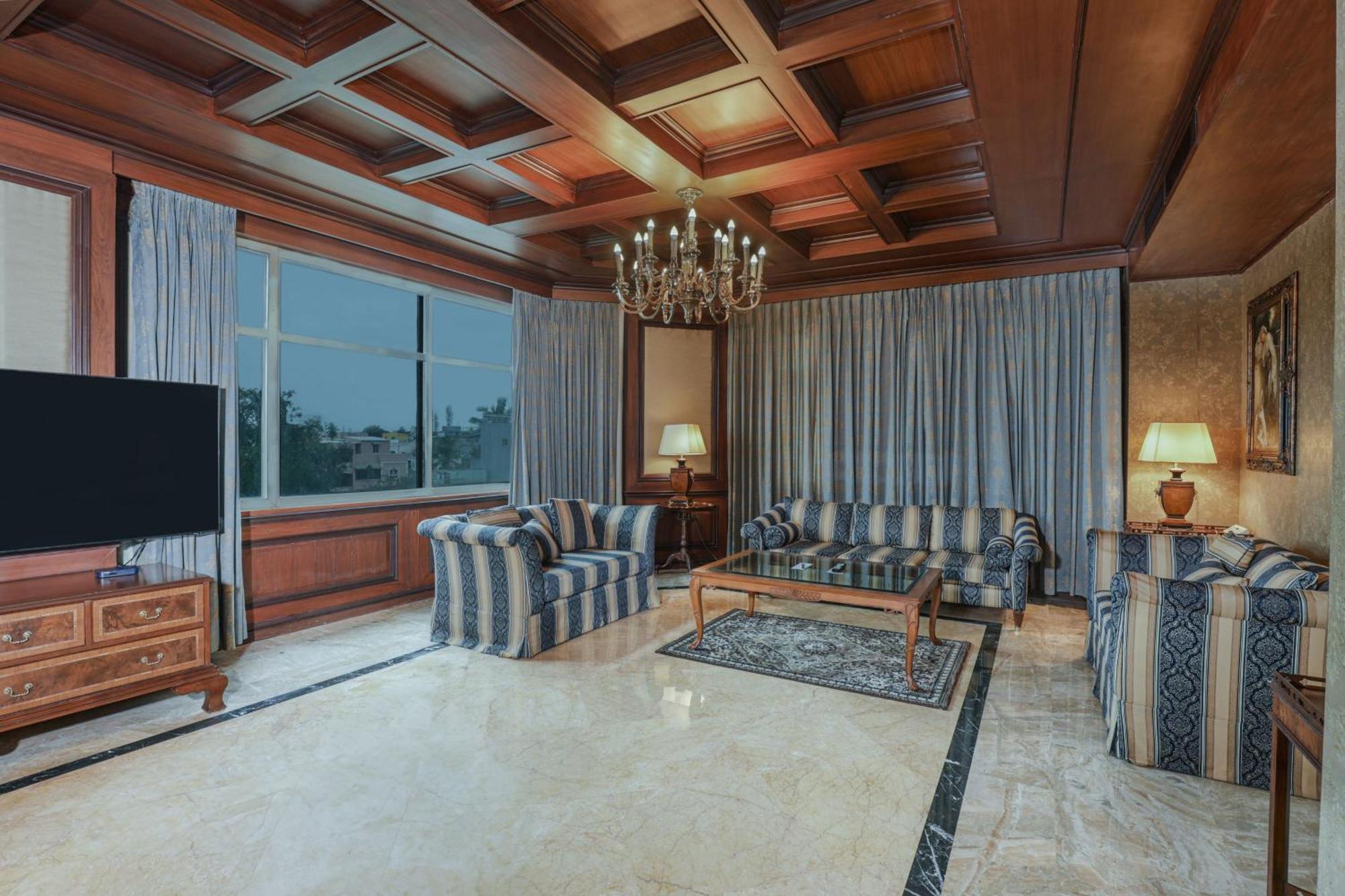 Hotel Le Royal Meridien Chennai