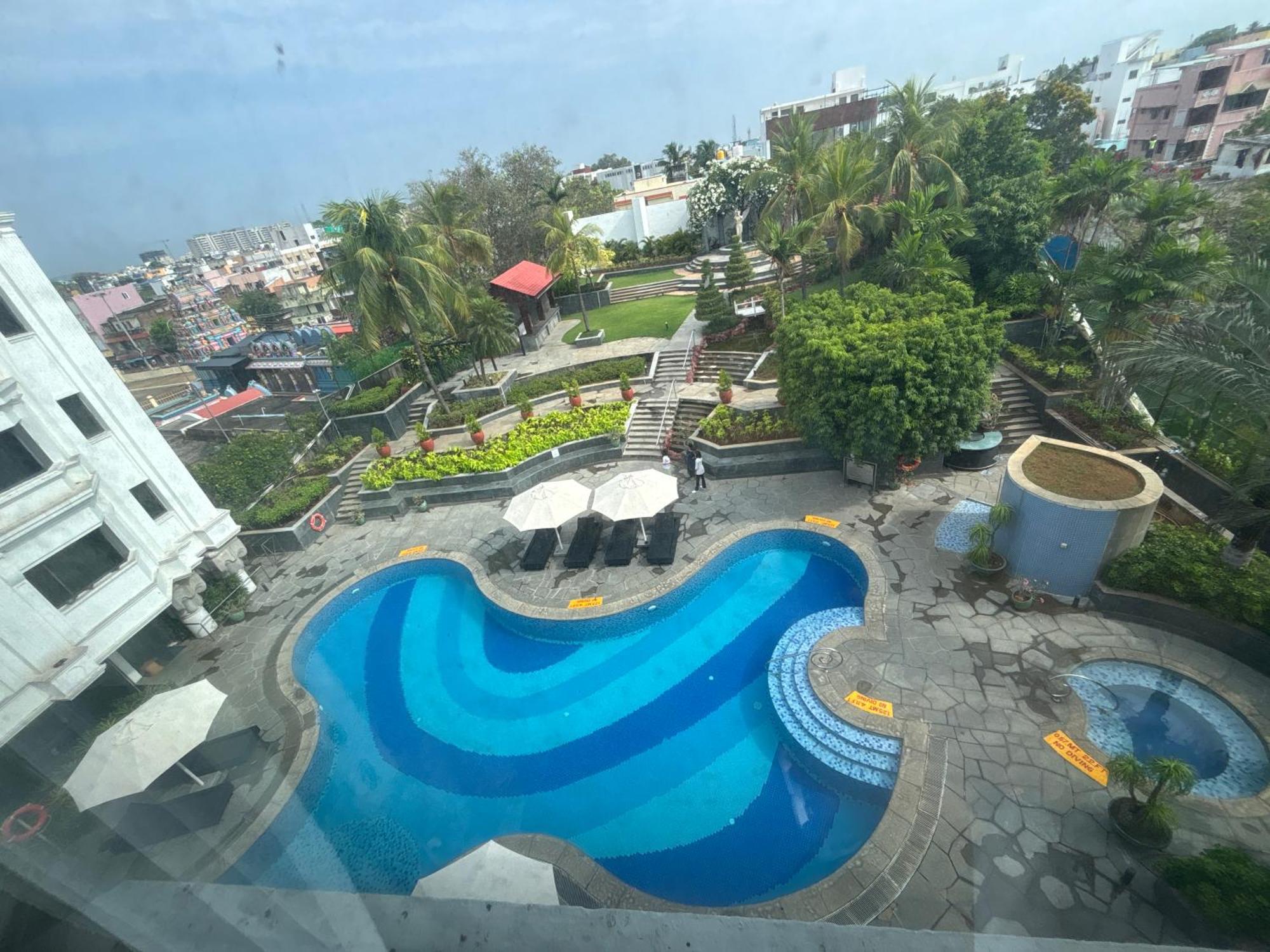 Le Royal Meridien 5*