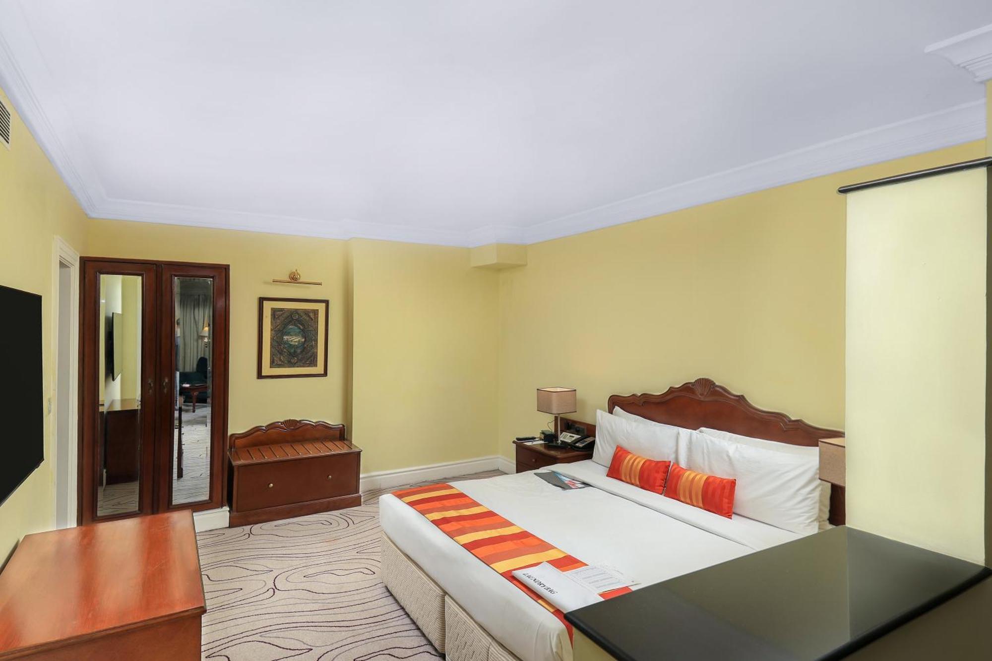 Le Royal Meridien होटल